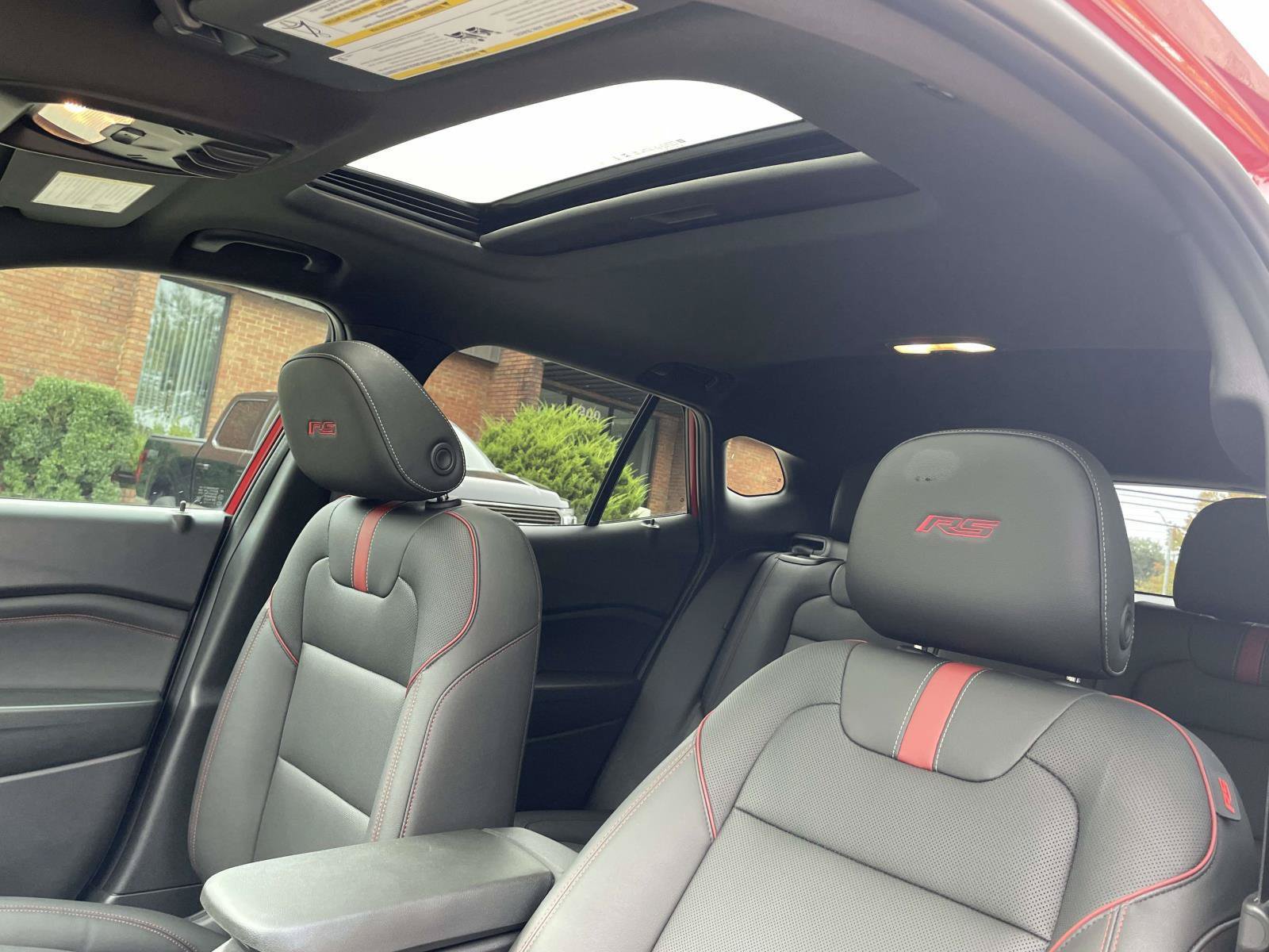 Used 2026 Chevrolet Trax RS w/ Sunroof Package FWD image 19