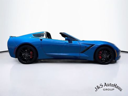 Used 2015 Chevrolet Corvette Stingray Coupe w/ 2LT Preferred Equipment Group RWD image 8