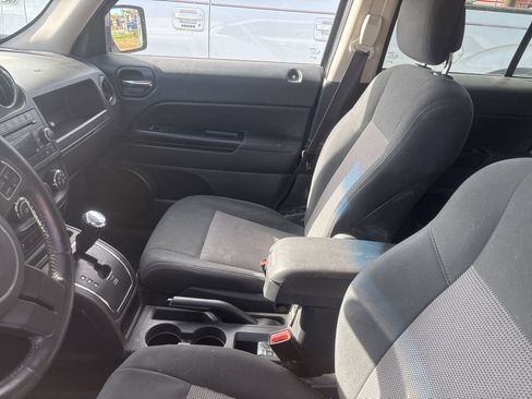 Used 2011 Jeep Patriot Latitude image 7