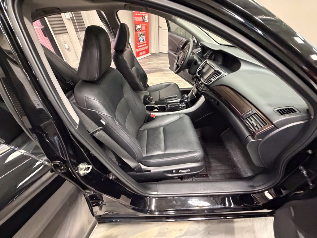 Used 2016 Honda Accord EX-L image 44