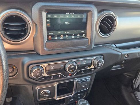 Used 2023 Jeep Wrangler Sport image 19