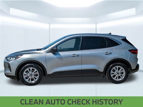 Used 2023 Ford Escape Active w/ Tech Pack #1 image 2