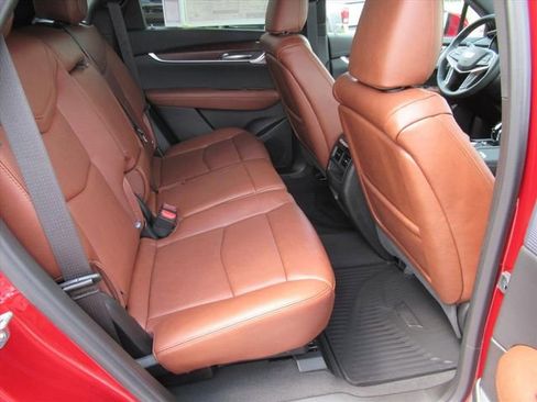 New 2026 Cadillac XT5 Premium Luxury w/ Driver Assist Package FWD image 32