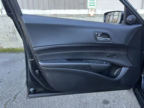 Used 2020 Acura ILX w/ Technology Package image 10