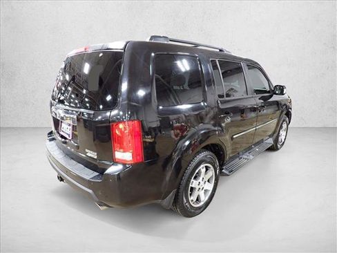 Used 2011 Honda Pilot Touring image 3