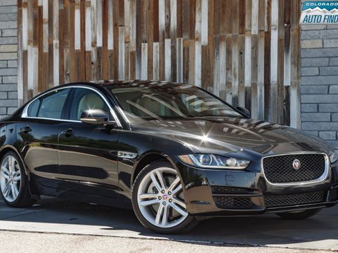 Used 2017 Jaguar XE Prestige AWD/4WD image 9
