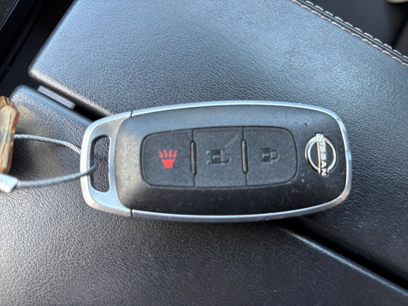 Used 2023 Nissan Rogue S AWD/4WD image 20