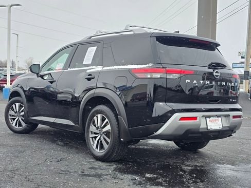Used 2022 Nissan Pathfinder SL AWD/4WD image 6