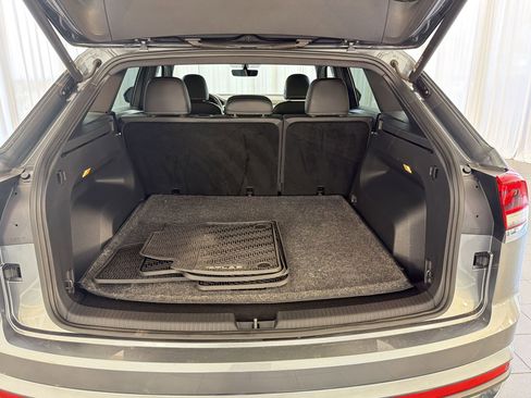 Used 2023 Volkswagen Atlas Cross Sport SE w/ Panoramic Sunroof Package AWD/4WD image 32