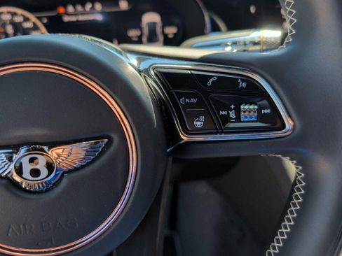 Used 2021 Bentley Flying Spur V8 AWD/4WD image 27