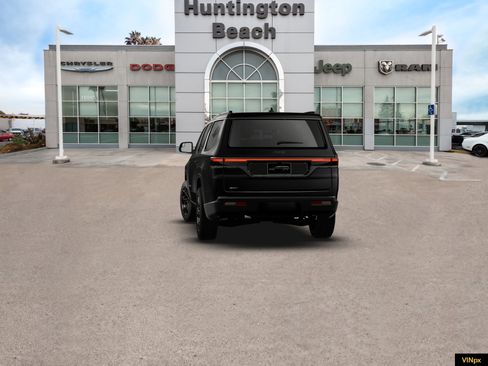 New 2026 Jeep Grand Wagoneer Limited w/ Premium Group II image 13