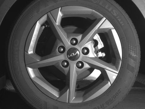 Used 2025 Kia K4 LXS image 14