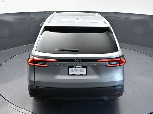 Used 2025 Toyota Grand Highlander FWD image 37