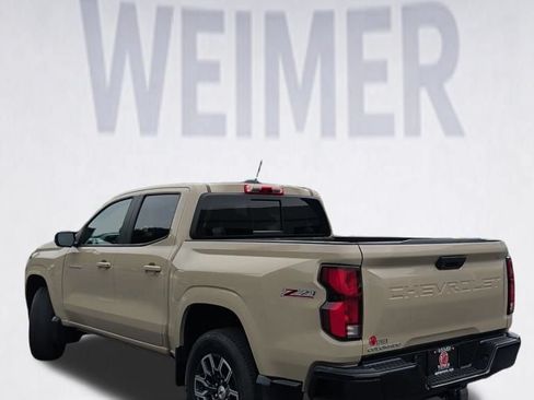 Used 2023 Chevrolet Colorado Z71 w/ Advanced Trailering Package AWD/4WD image 3