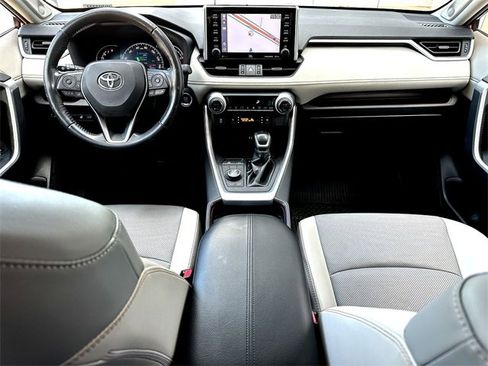 Used 2019 Toyota RAV4 Limited w/ Cold Weather Package image 28