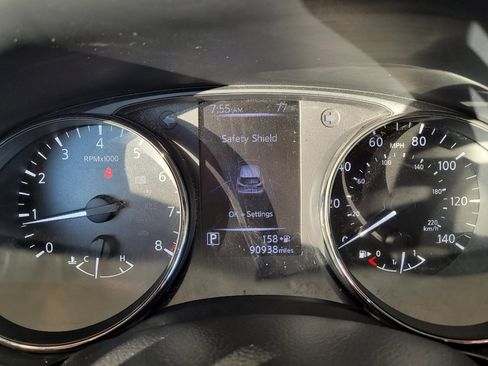 Used 2018 Nissan Rogue Sport SV image 23