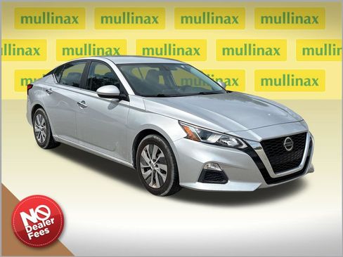 Used 2020 Nissan Altima 2.5 S FWD image 1
