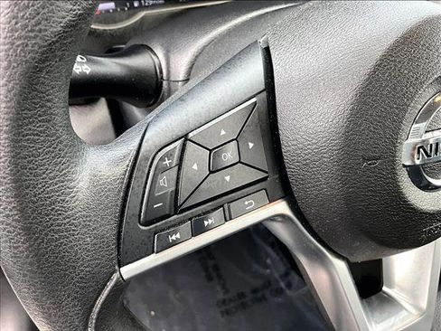 Used 2020 Nissan Kicks SV FWD image 19