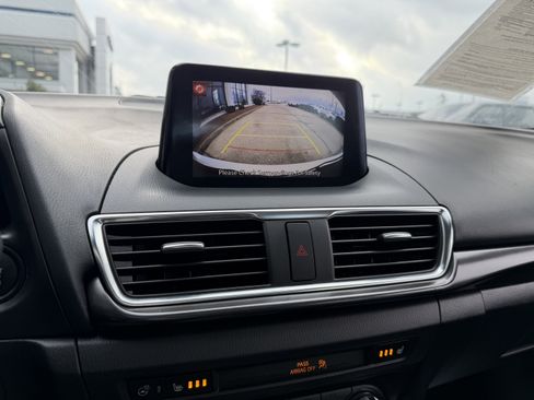 Used 2018 MAZDA MAZDA3 Grand Touring w/ Premium Equipment Package image 42