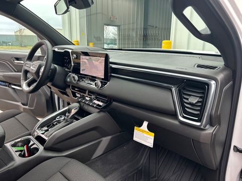 New 2026 GMC Canyon Elevation image 31