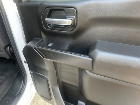 Used 2022 Chevrolet Silverado 1500 Custom image 60