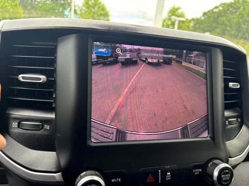 Used 2022 RAM 3500 Big Horn image 38