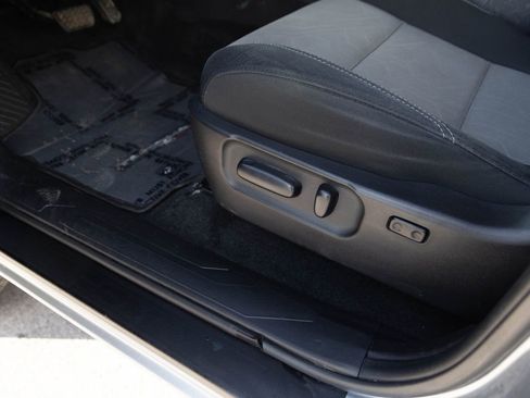 Used 2023 Toyota Tacoma TRD Off-Road image 14