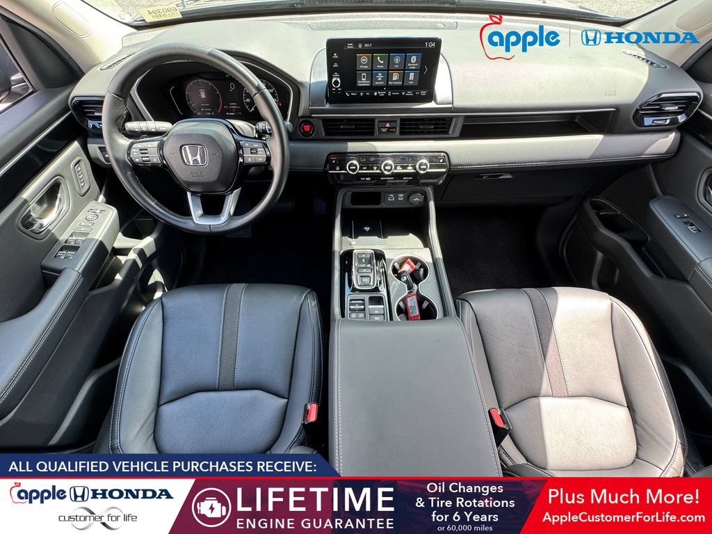 Used 2025 Honda Pilot EX-L image 17