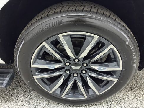 Used 2023 Cadillac Escalade Sport Platinum image 13