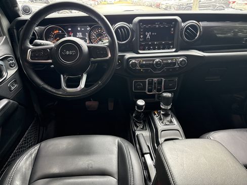 Used 2021 Jeep Wrangler Unlimited Sahara AWD/4WD image 22