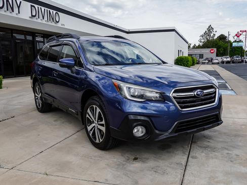 Used 2019 Subaru Outback 2.5i Limited w/ Popular Package #2 AWD/4WD image 2