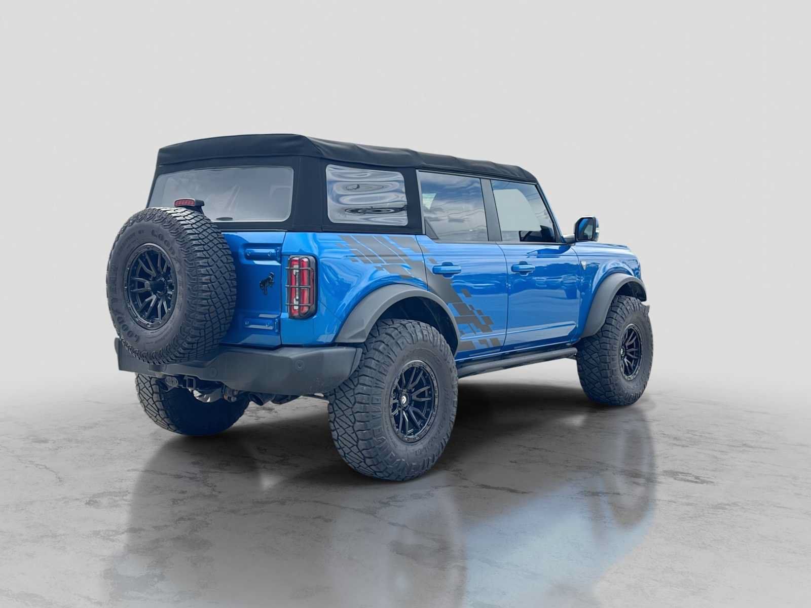 Used 2022 Ford Bronco Outer Banks w/ Sasquatch Package AWD/4WD image 6