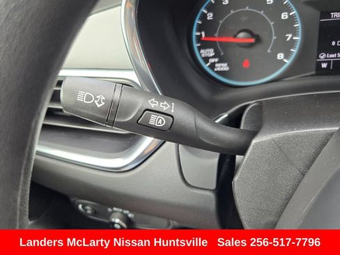 Used 2022 Chevrolet Equinox LS AWD/4WD image 25