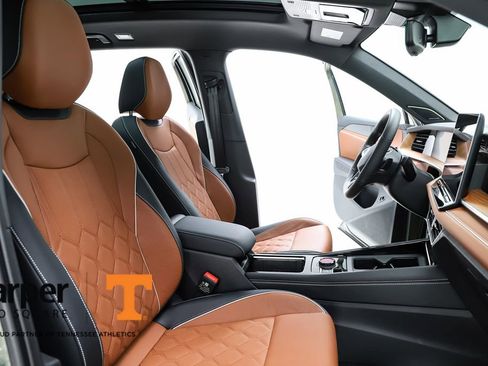 Used 2026 Volkswagen Tiguan SEL R-Line image 36