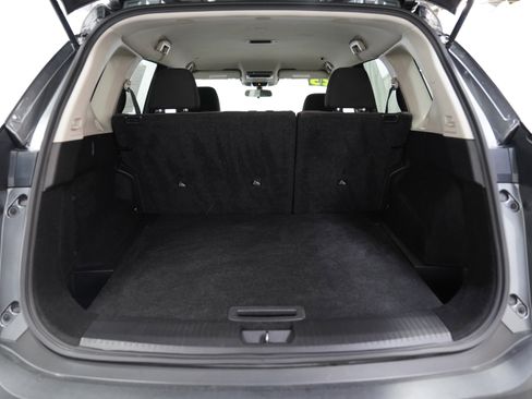 Used 2023 Nissan Rogue SV image 7