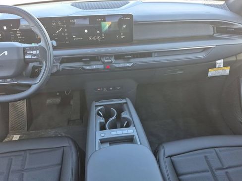 New 2026 Kia EV9 Land image 14