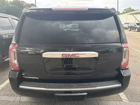 Used 2018 GMC Yukon Denali RWD image 4