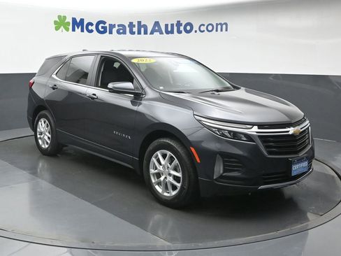 Used 2022 Chevrolet Equinox LT image 2
