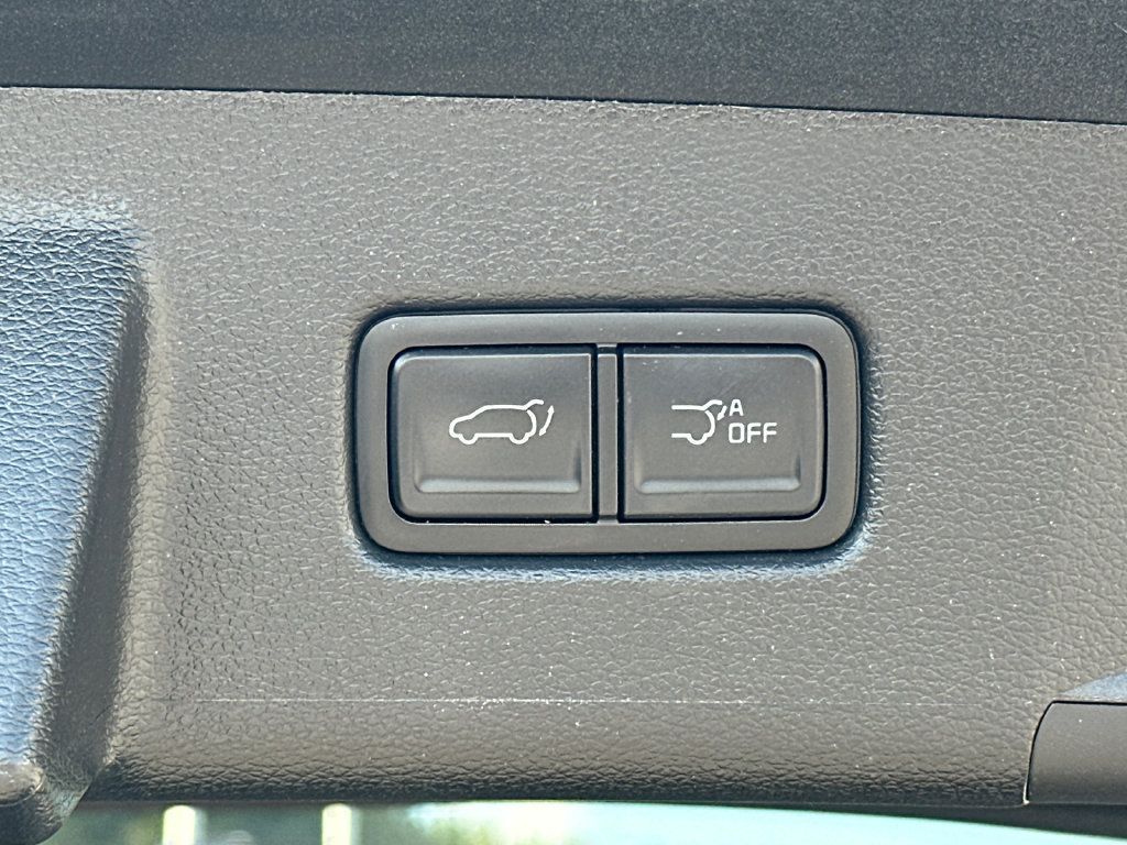 Certified 2025 Kia Telluride EX w/ EX Captain's Chair Package AWD/4WD image 19