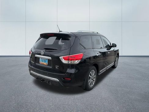 Used 2016 Nissan Pathfinder SL w/ SL Premium Package image 8