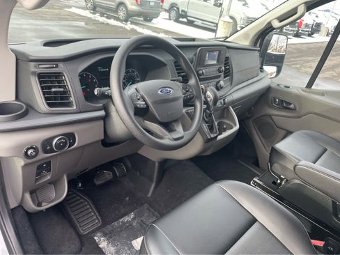 Used 2024 Ford Transit 250 image 14