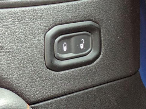 Used 2023 Jeep Gladiator Mojave w/ LED Lighting Group image 30