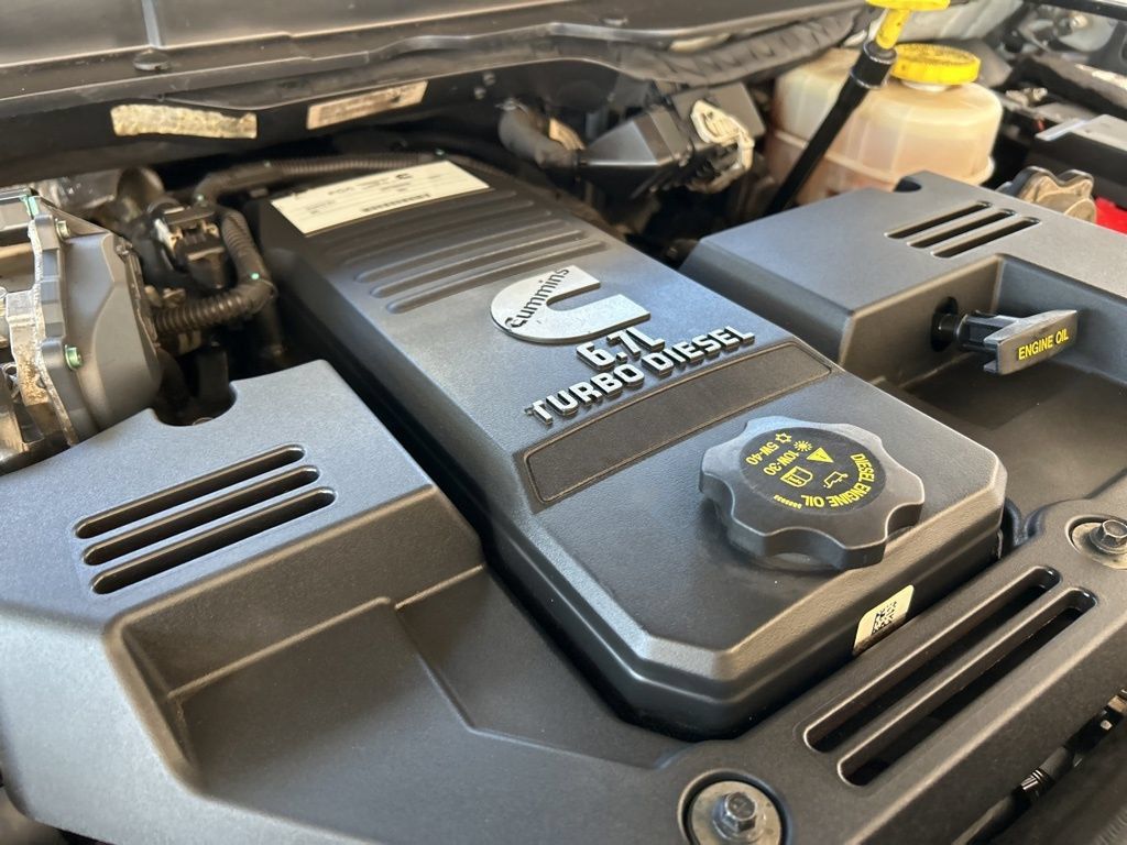Used 2023 RAM 3500 Tradesman AWD/4WD image 12