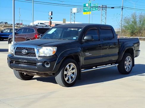 Used 2011 Toyota Tacoma PreRunner image 5