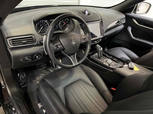 Used 2023 Maserati Levante Modena AWD/4WD image 5