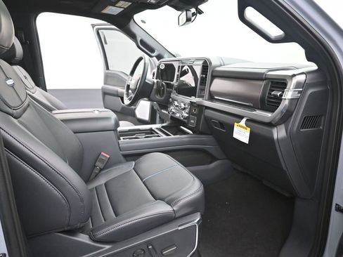 New 2026 Ford F250 Platinum AWD/4WD image 24