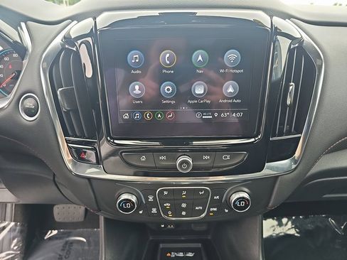 Used 2023 Chevrolet Traverse RS image 23