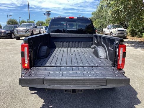 Used 2024 Ford F350 Lariat w/ Lariat Ultimate Package AWD/4WD image 11