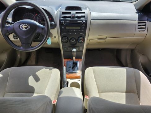 Used 2013 Toyota Corolla L image 11