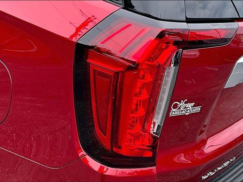 Used 2024 GMC Yukon XL Denali w/ Denali Reserve Package AWD/4WD image 23